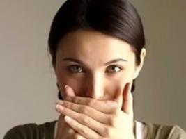 Как устранить запах изо рта?