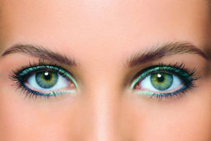 Какие тени подходят к зеленым глазам?