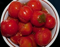 Как мариновать помидоры на зиму?