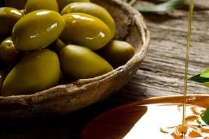 Чем полезны оливки?