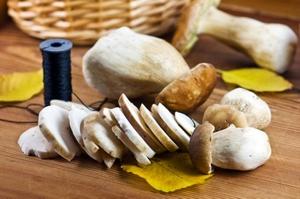 Что приготовить из сушеных белых грибов?