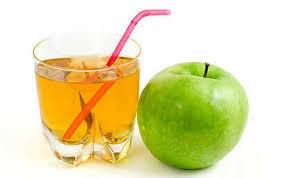 Можно ли пить яблочный сок кормящей маме?