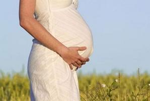 Когда опускается живот при беременности?