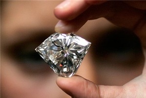Как отличить бриллиант от подделки?