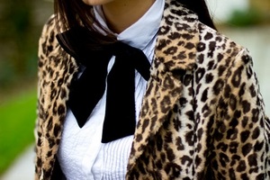 С чем носить леопардовый пиджак?