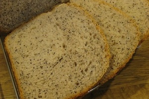 Сладкий хлеб с маком