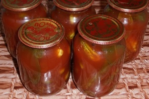 Огурцы в томатном соусе