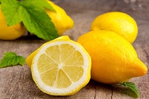 Можно ли лимон кормящей маме?