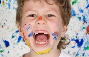 Какие зубы у ребенка меняются и в каком возрасте?