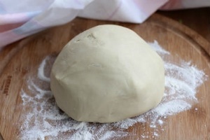 Быстрое тесто на кефире для пирожков