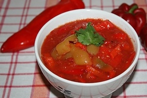 Лечо по-болгарски с томатной пастой