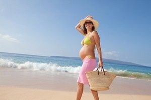 Можно ли беременным загорать на солнце?