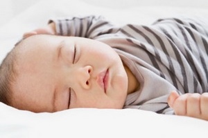 Сколько должен спать ребенок в 3 месяца?