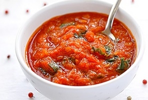 Томатный соус с базиликом и петрушкой