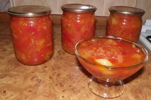 Ленивое лечо с томатным соусом на зиму