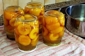 Персики половинками в сиропе на зиму
