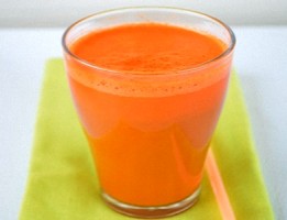 Как правильно пить морковный сок?