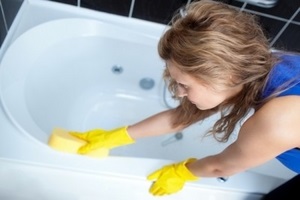 Как очистить ванну от налета?