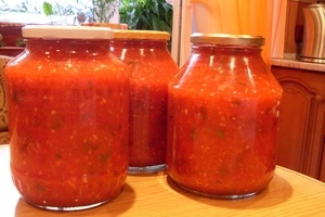 Домашний томатный соус с луком и петрушкой на зиму