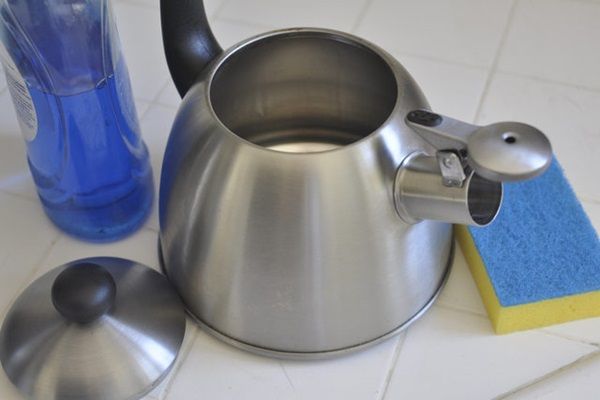 Как очистить чайник из нержавейки снаружи от жира?